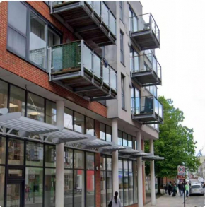 2Bed Apt - City Centre with Balcony - Sleeps 6